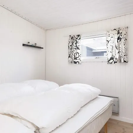 6 Person In Borkop-by Traum *