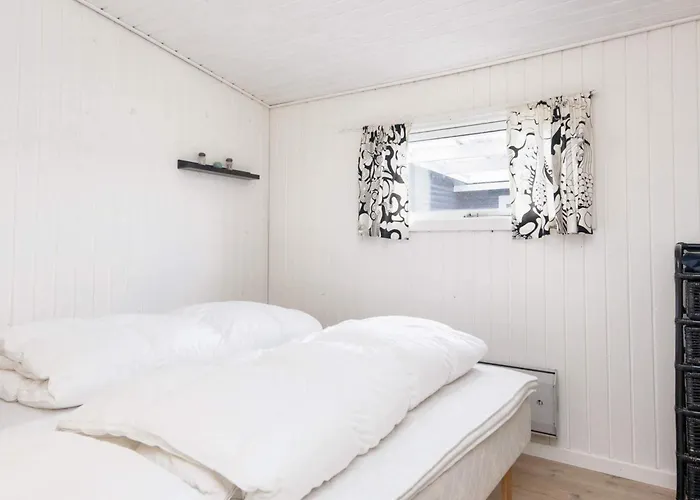 6 Person In Borkop-by Traum *